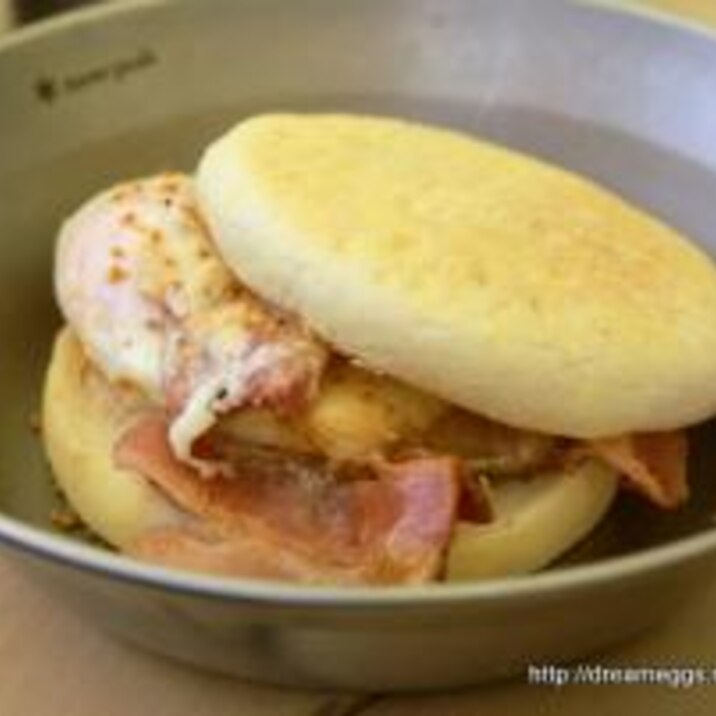 キャンプの朝食 ベーコンエッグマフィン レシピ 作り方 By Realitymonster 楽天レシピ キャンプの朝食 ベーコンエッグマフィン レシピ 作り方 By Realitymonster 楽天レシピ